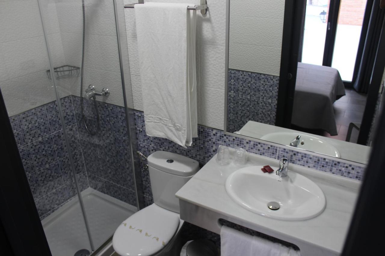 Hostal Maria Jose Conil De La Frontera Dış mekan fotoğraf