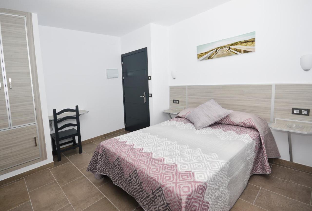Hostal Maria Jose Conil De La Frontera Dış mekan fotoğraf