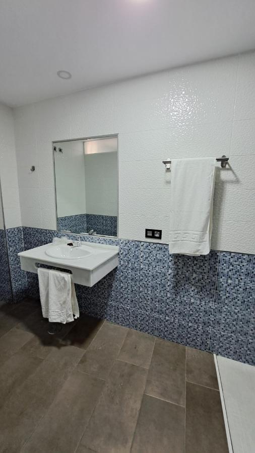 Hostal Maria Jose Conil De La Frontera Dış mekan fotoğraf