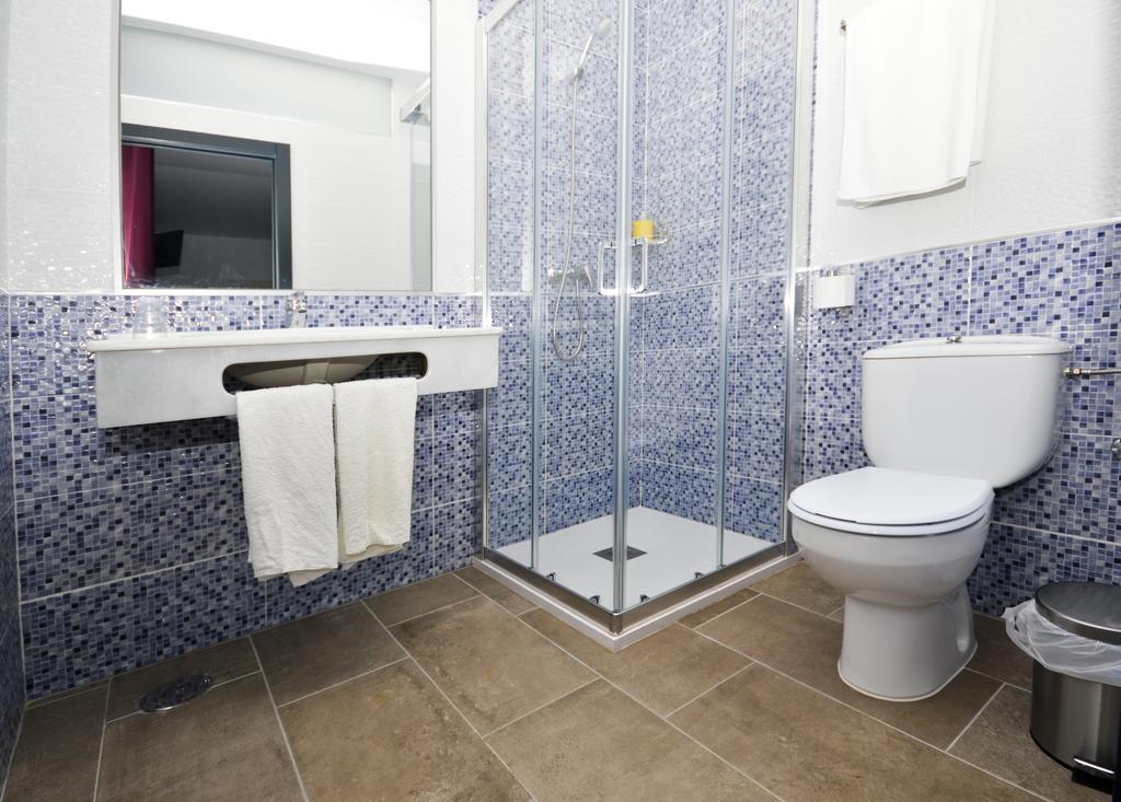 Hostal Maria Jose Conil De La Frontera Dış mekan fotoğraf