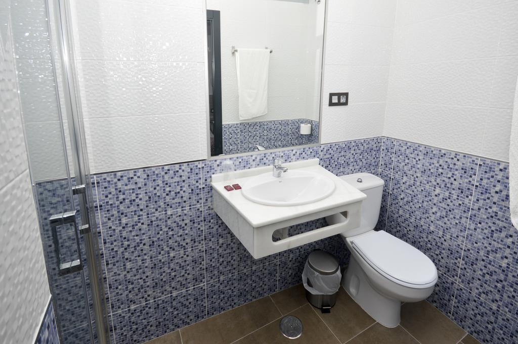Hostal Maria Jose Conil De La Frontera Dış mekan fotoğraf