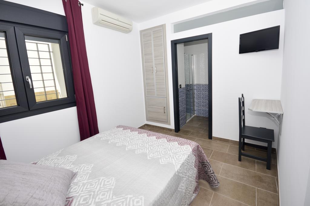 Hostal Maria Jose Conil De La Frontera Dış mekan fotoğraf