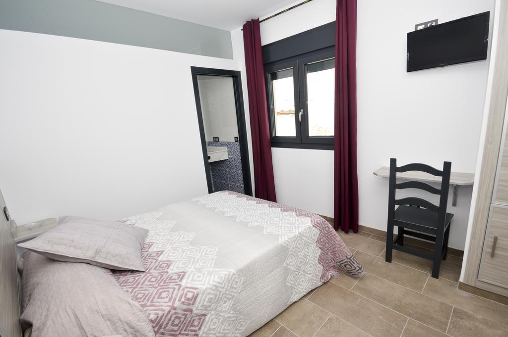 Hostal Maria Jose Conil De La Frontera Dış mekan fotoğraf